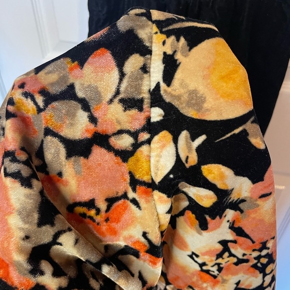 Urban Outfitters Beyond the Radar Women’s Velour Printed Midi Dress - Picture 5 of 6